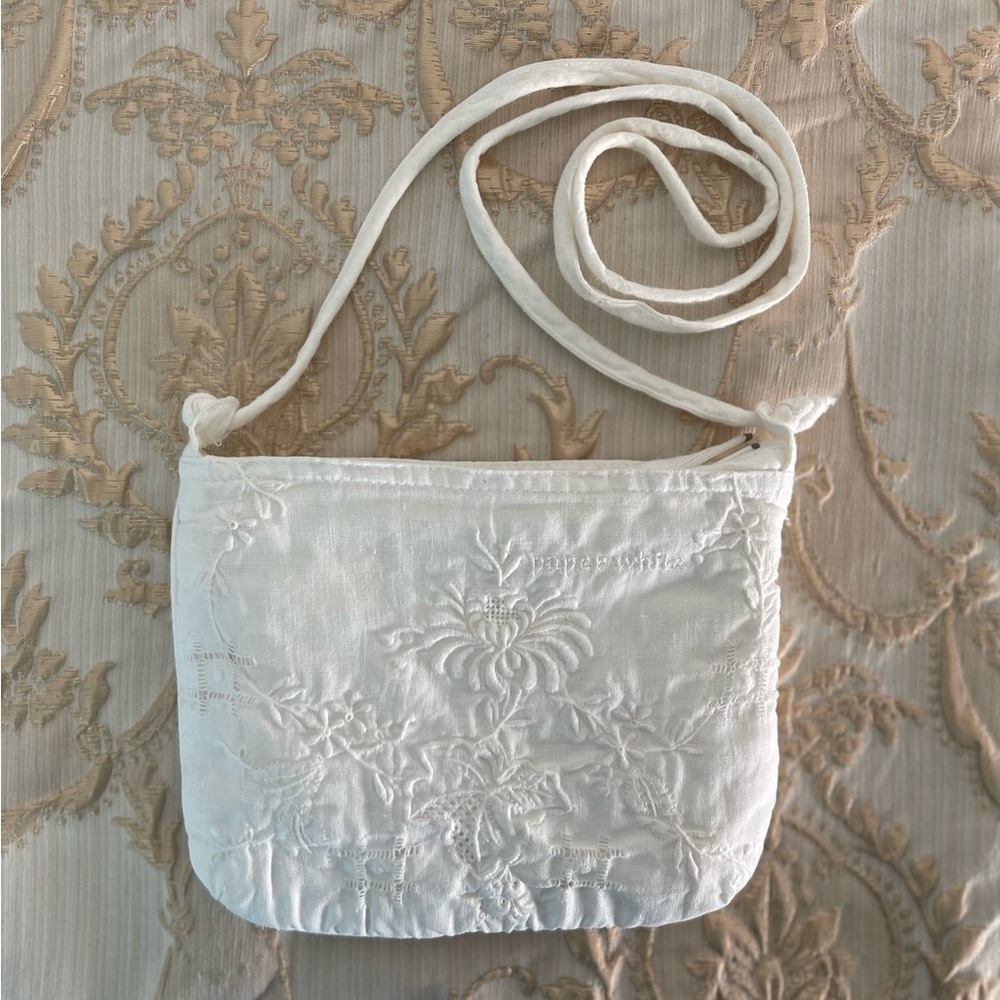 Paper White Vintage 1985 Hand Embroidered White Ramie Cotton Crossbody Bag